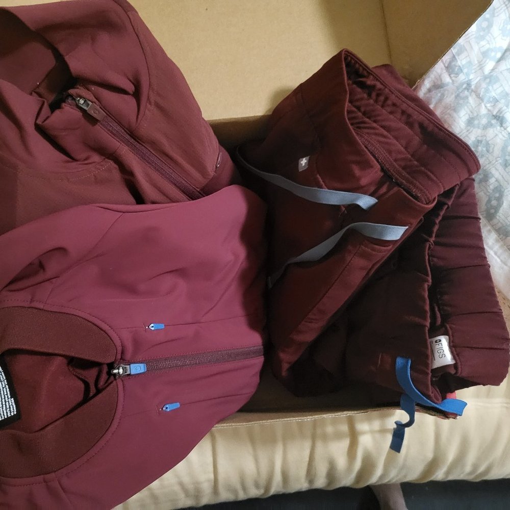 FIGS DISNEY LIMITED EDITION DISNEY BURGUNDY